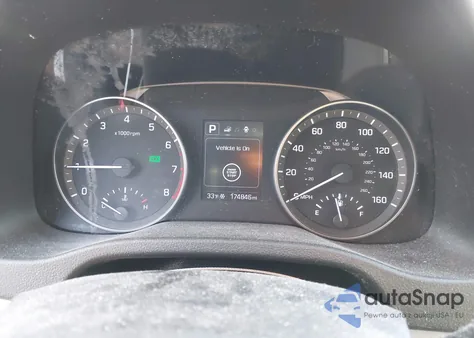 2017 Hyundai Elantra Value Edition z USA, uszkodzony, nr VIN 5NPD84LF4HH160589